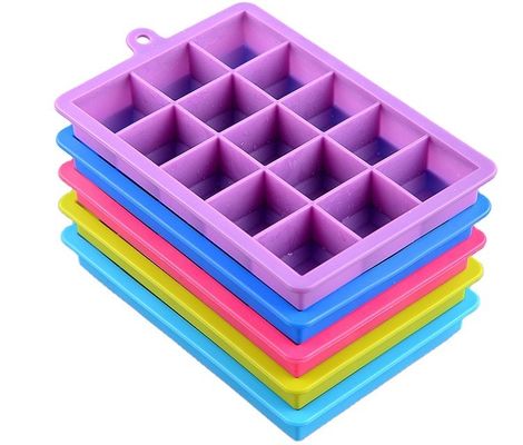 Fabbricanti di gelato facile rilascio 15 cavità 24 cavità silicone Ice Cube vaschette con coperchio