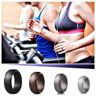 Anello di nozze in silicone per uomini 4 confezioni singoli Step Edge Design elegante metallico nero e camuffato