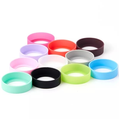 Moderno design silicone copertura protettiva per adulti 30 oz 20 oz in acciaio inossidabile Tumbler