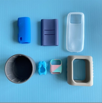 Servizio di lavorazione del stampaggio dei prodotti in silicone su misura con guscio di silicone protettivo
