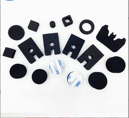 Servizio di lavorazione dello stampaggio autoadesivo personalizzato con supporto EVA feltro di gomma piedi paraurti