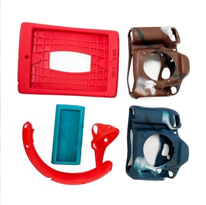 Prodotti non standard protetti con maniche di silicone personalizzate da un servizio di stampaggio
