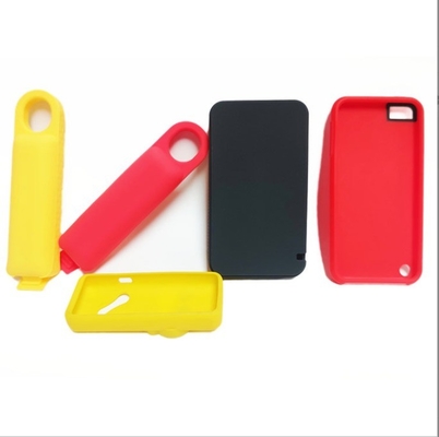 Prodotti non standard protetti con maniche di silicone personalizzate da un servizio di stampaggio