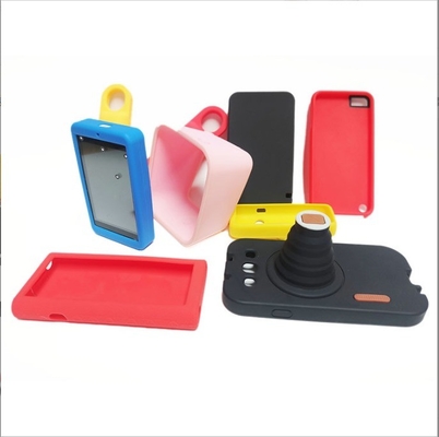 Prodotti non standard protetti con maniche di silicone personalizzate da un servizio di stampaggio