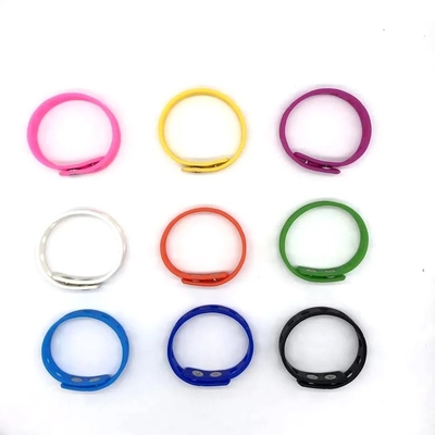 Braccialetto sportivo in silicone lungo 18 cm con servizio di stampaggio e ornamento personalizzato