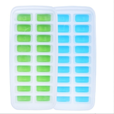 18 cavità Eco-friendly Silicone Ice Cube Tray Mold con coperchio rimovibile Materiale durevole