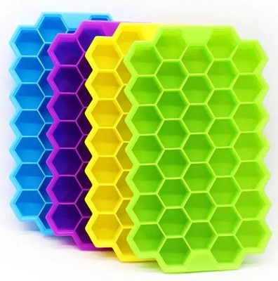 Fabbricanti di gelati sostenibili piatto a caldo pieghevole 37-cavità Honeycomb silicone Ice Tray con coperchio
