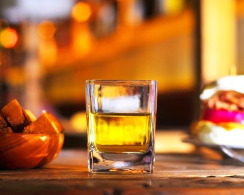 1 Quantità pronta per la spedizione Tazza di vetro trasparente per la casa Bar dell'hotel whisky vino birra