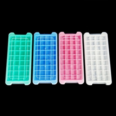 Grado alimentare 24 36 Cubo di ghiaccio in silicone quadrato con plastica tipo PP e copertura PP