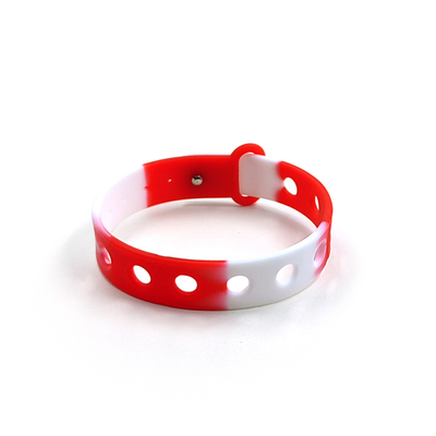 Braccialetto in silicone multi-colore personalizzato per bambini con buchi per incantesimi da stampaggio