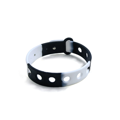 Braccialetto in silicone multi-colore personalizzato per bambini con buchi per incantesimi da stampaggio