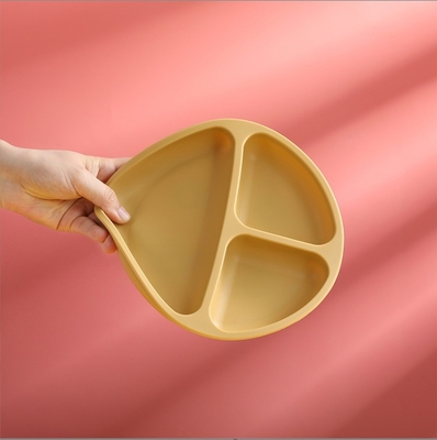 Piatto per stoviglie in silicone per bambini con tazza di aspirazione