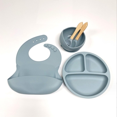 Set di alimenti per bambini in silicone tipo Bpa gratuito per la cena con cucchiaio e bib