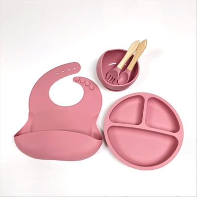 Set di alimenti per bambini in silicone tipo Bpa gratuito per la cena con cucchiaio e bib