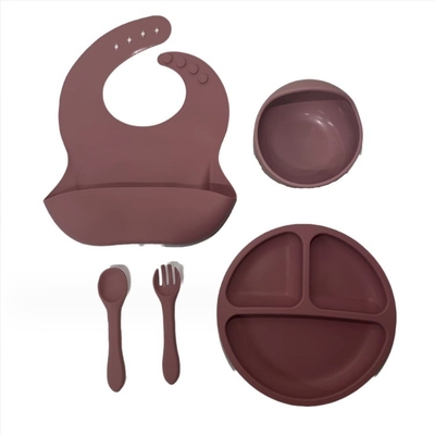 Set di piatti per bambini in silicone di qualità alimentare Set regalo per neonati più venduto senza stile di design