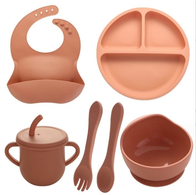 Niente Stile di design Set di alimentazione in silicone piatto per cena piatto tazza tazza cucchiaio forchetta sporco per neonati