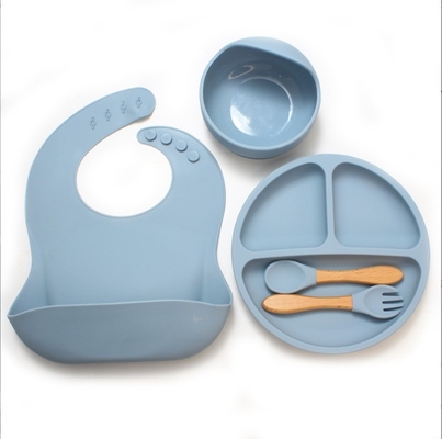 Niente Stile di Design Servitaio in silicone per bambino 5pcs BPA Free Feeding Set Cucchiaio cucchiaio