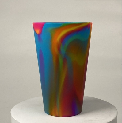 Nessuna Stile di design 100% di qualità alimentare Colori solidi misti Silicone indissolubile Acqua potabile Tazza di vino per i viaggi