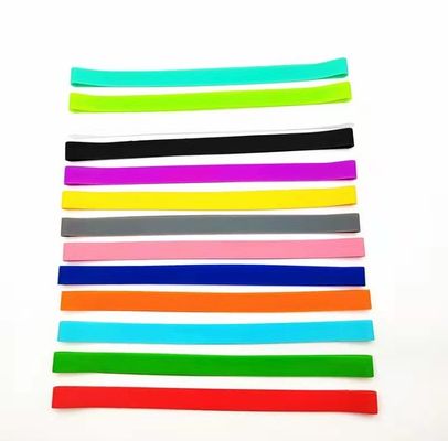 Taglio di silicone gomma bande portatore per la sedia da spiaggia asciugamano perfetto Strand asciugamano clip
