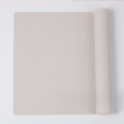 Stile di progettazione Nessun Indumento da tavolo in silicone Rettangolo antiscivolo 40x30cm Copertina di scrivania impermeabile